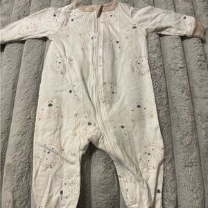 Adorable Cream Lion Print Kids Five Piece Set